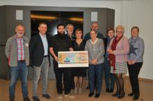 overhandiging cheque Sint-Antoniusviering 2017